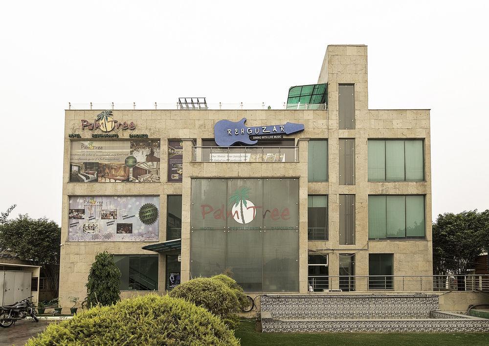 Treebo Palm Tree Palam Vihar Hotel Gurgaon Bagian luar foto