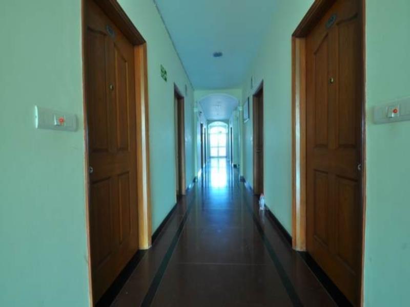 Treebo Palm Tree Palam Vihar Hotel Gurgaon Bagian luar foto