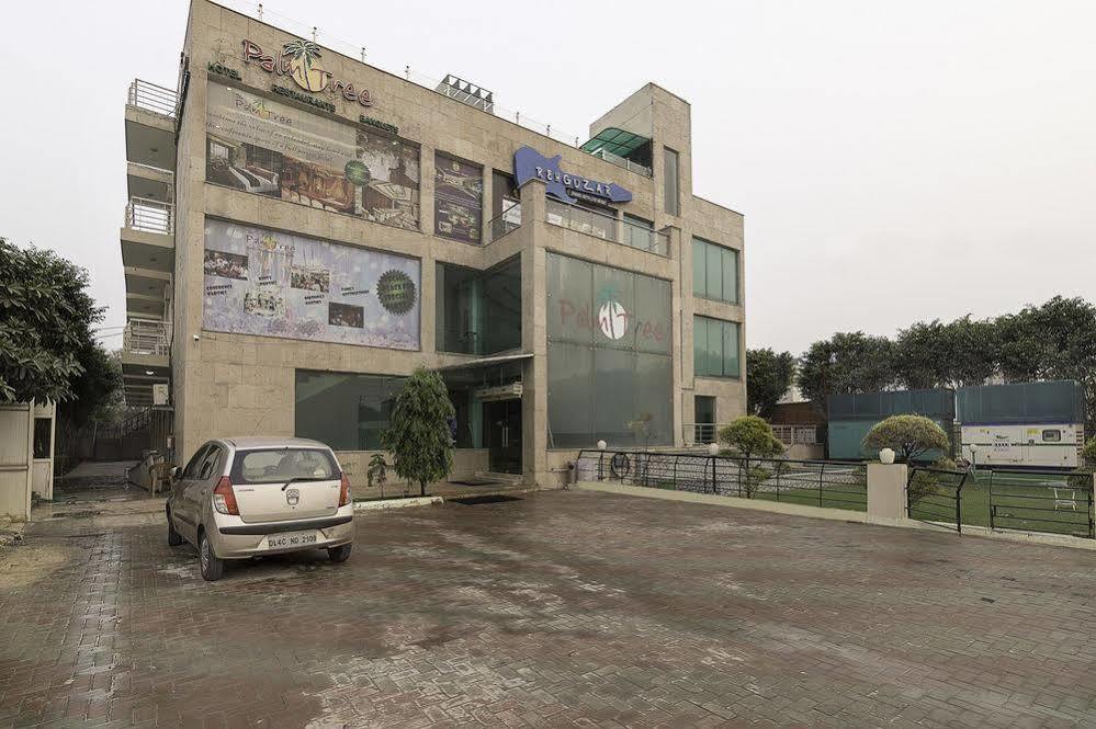 Treebo Palm Tree Palam Vihar Hotel Gurgaon Bagian luar foto